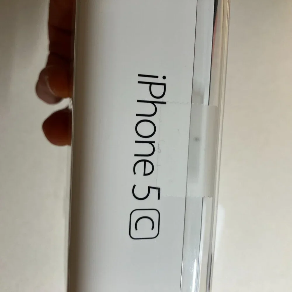 COLLECTIBLE Apple iPhone 5c - 16GB - White (T-Mobile) IOS 10.x.x